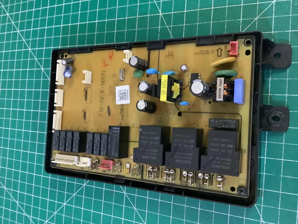 Samsung DE92-03960A PS11735626 Oven Control Board Relay