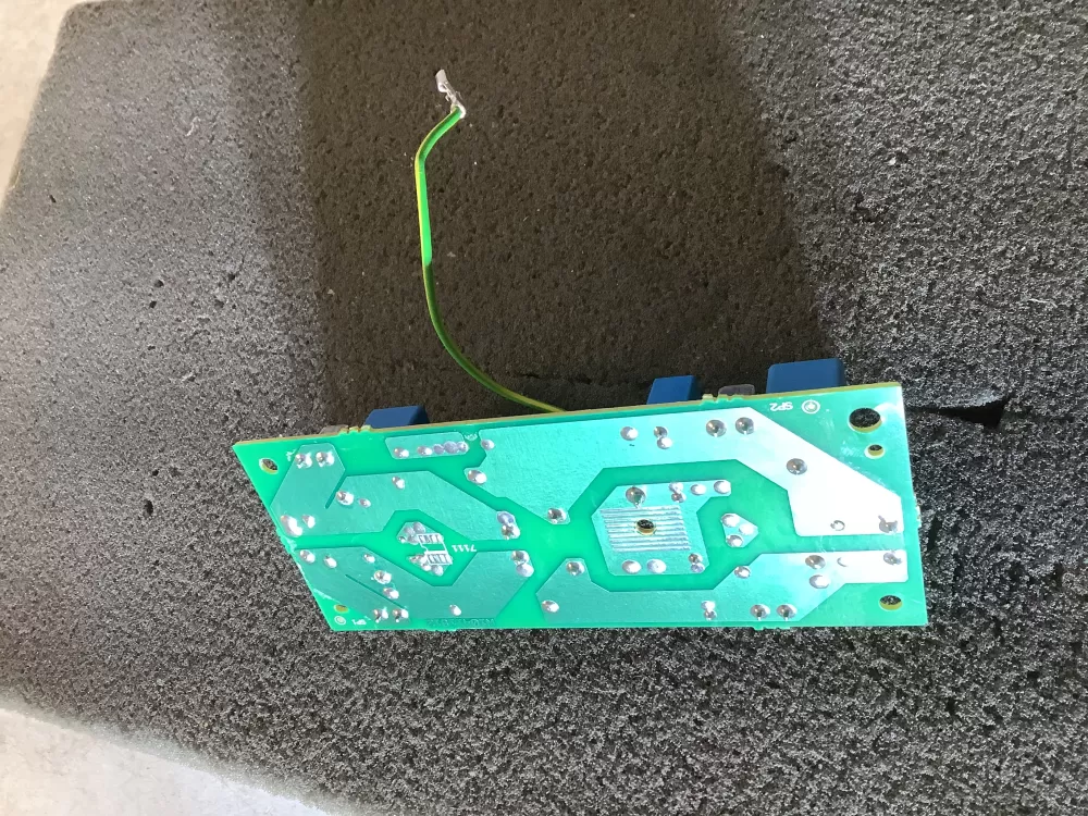 Maytag W11398764 Oven Control Board Noise Filter AZ110758 | NR552