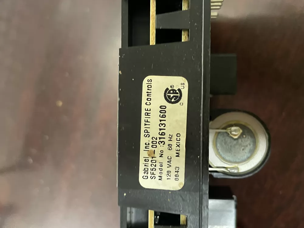 Frigidaire 316131600 SF5201 002 Range Control AZ53779 | Wm1853