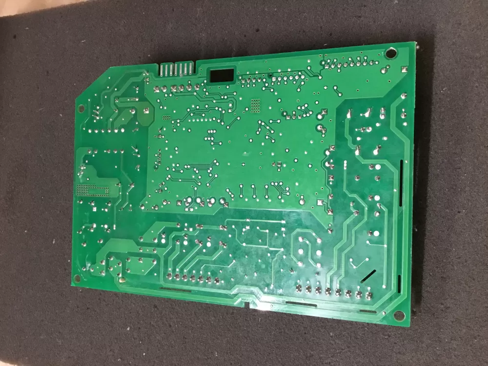 Whirlpool Maytag Amana W10438707 Refrigerator Control Board AZ99714 | NR111