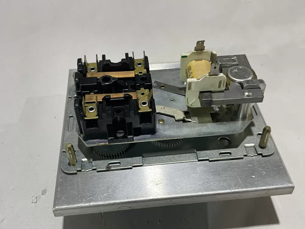 Frigidaire GE Oven Range Clock Timer 148T154P11 AZ159947 | Wm681
