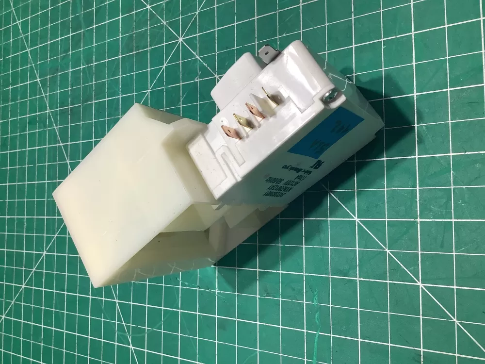 Frigidaire 242303001 Refrigerator Damper Motor Assembly AZ150424 | AR192