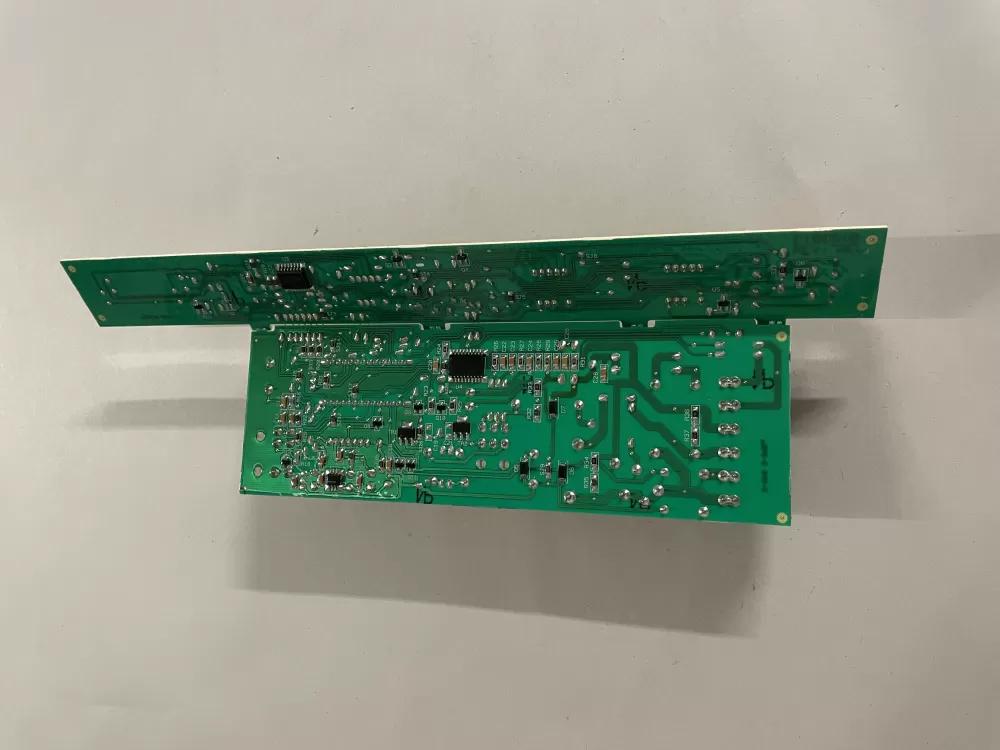 Kenmore 2304050 Refrigerator Control Board AZ143367 | KM2404