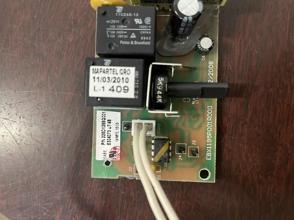 GE REFRIGERATOR CONTROL BOARD PART # WR55X10837 AZ42348 | KM1739