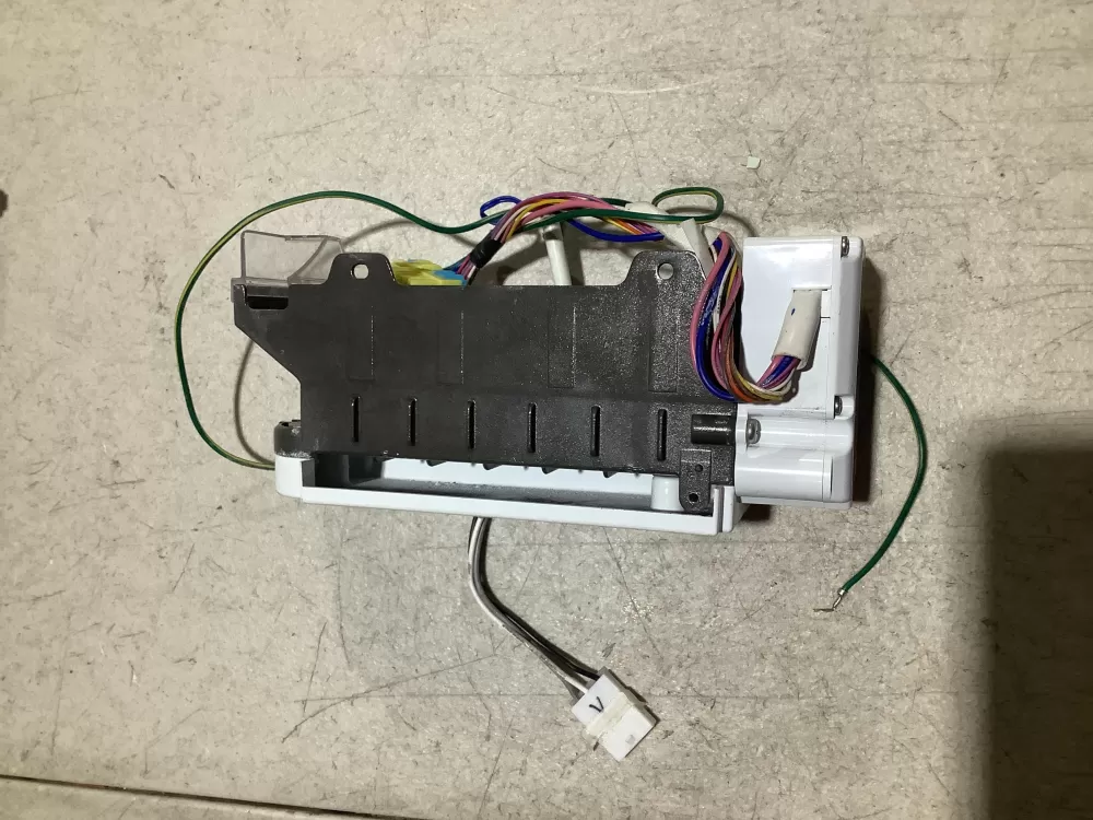 LG SZAC001SD1 Refrigerator Ice Maker Assembly AZ113531 | SL169