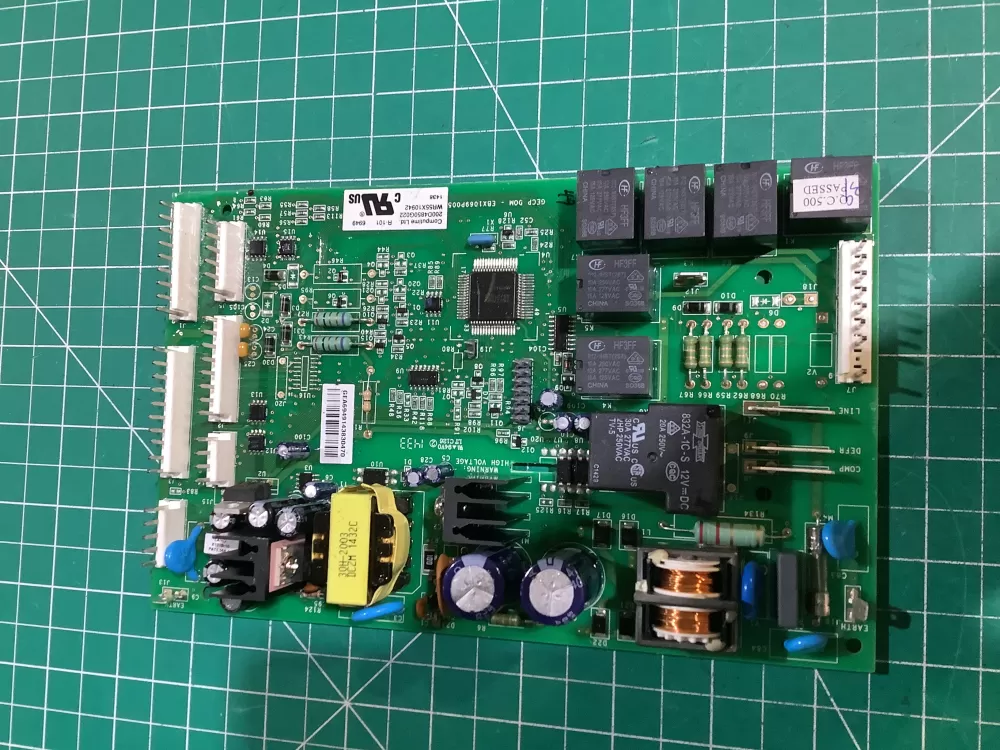 GE 200D6221G028 EBX1110P002 Refrigerator Control Board AZ150818 | NR1936