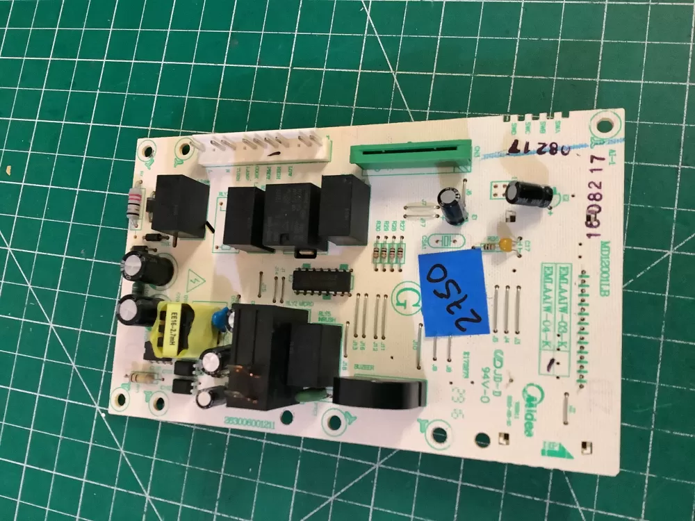 GE MD12001LB EMLAAGE-04-K 17170000008243 Microwave Control # AZ187581 | NR2750