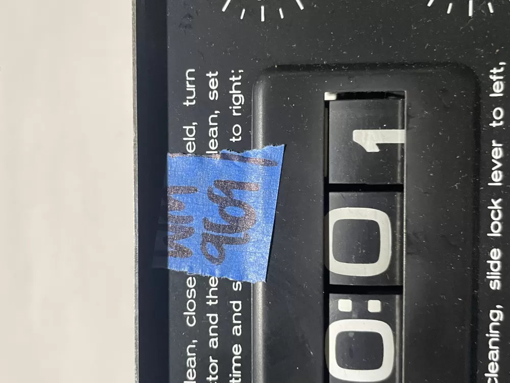 AMANA RANGE CLOCK/TIMER R0704005 307279-1 AZ133394 | Wm969