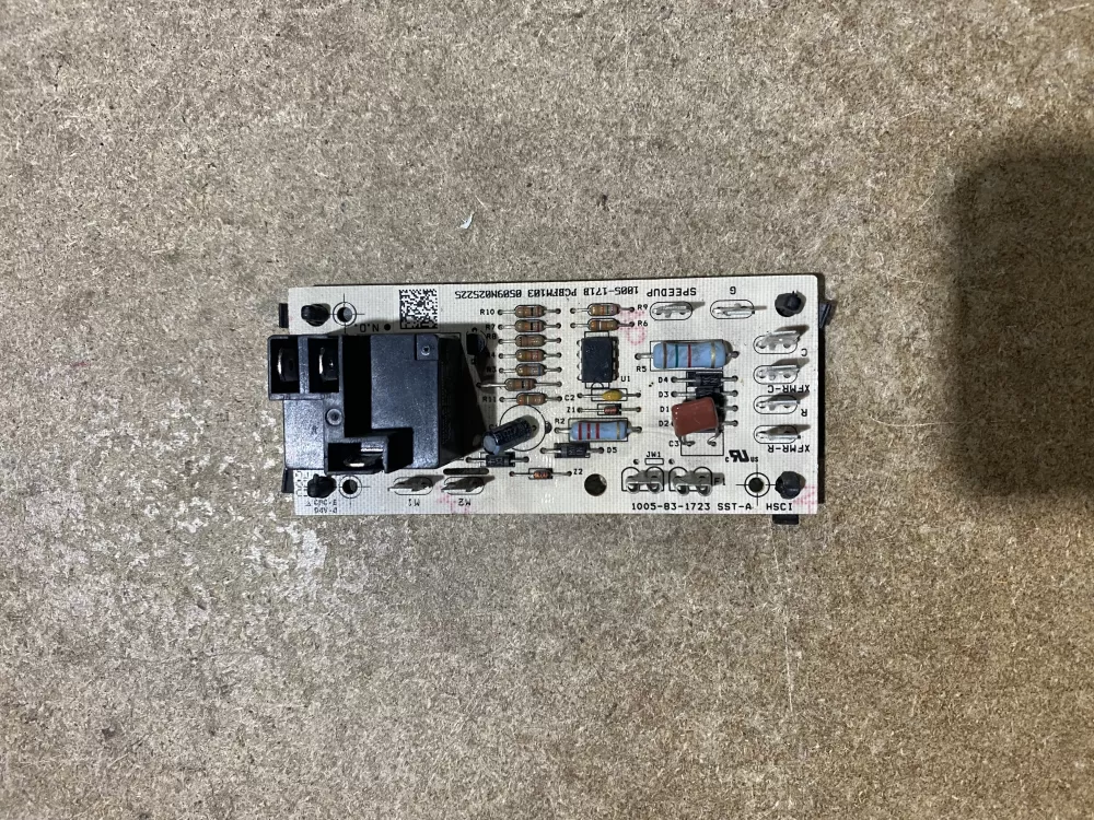 Amana  Goodman 1005-83-1723 Furnace Control Board