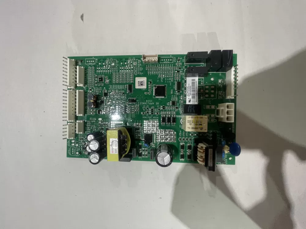 GE 245D1879G002 Refrigerator Main Control Board AZ186108 | KM651