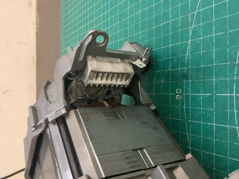 Bosch Washer Motor 00142197 142197 AZ221534 | SLA46