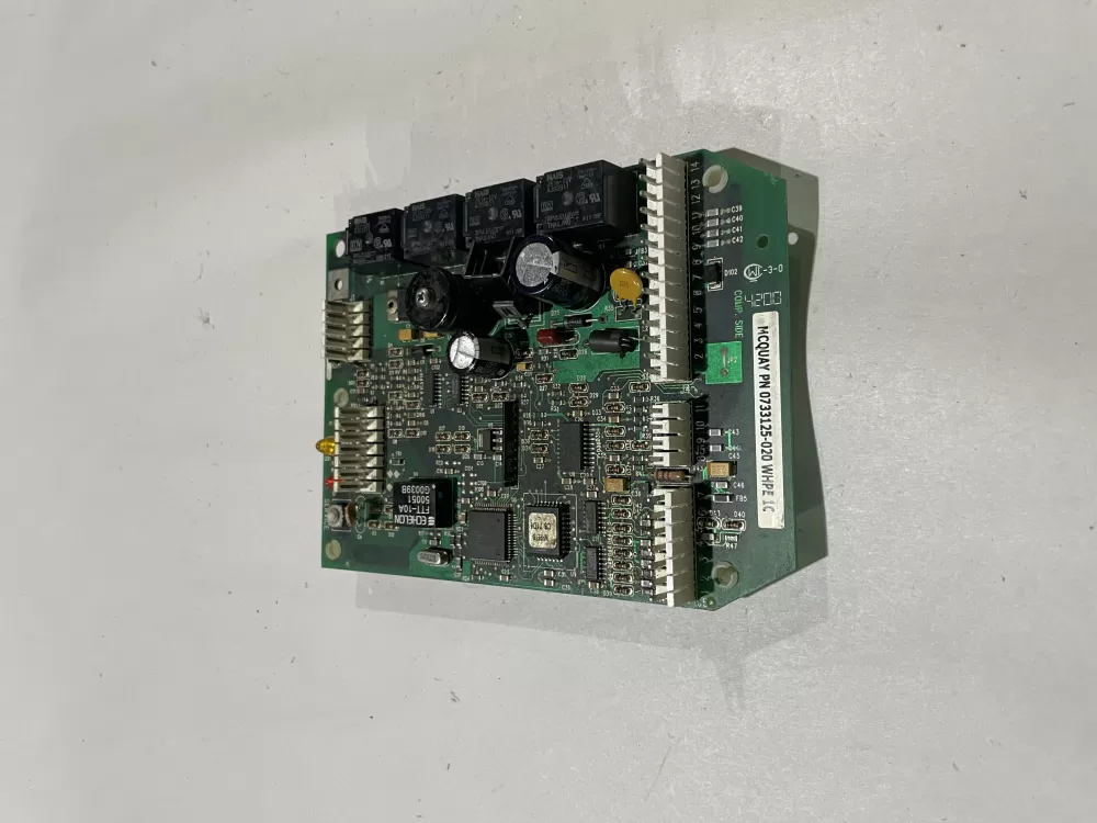  Trane/American Standard  0733125-020  023276  010747  E180228 American Standard Circuit Board