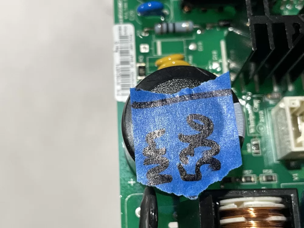 Whirlpool KitchenAid W10624574 Refrigerator Control Board AZ171917 | Wm536