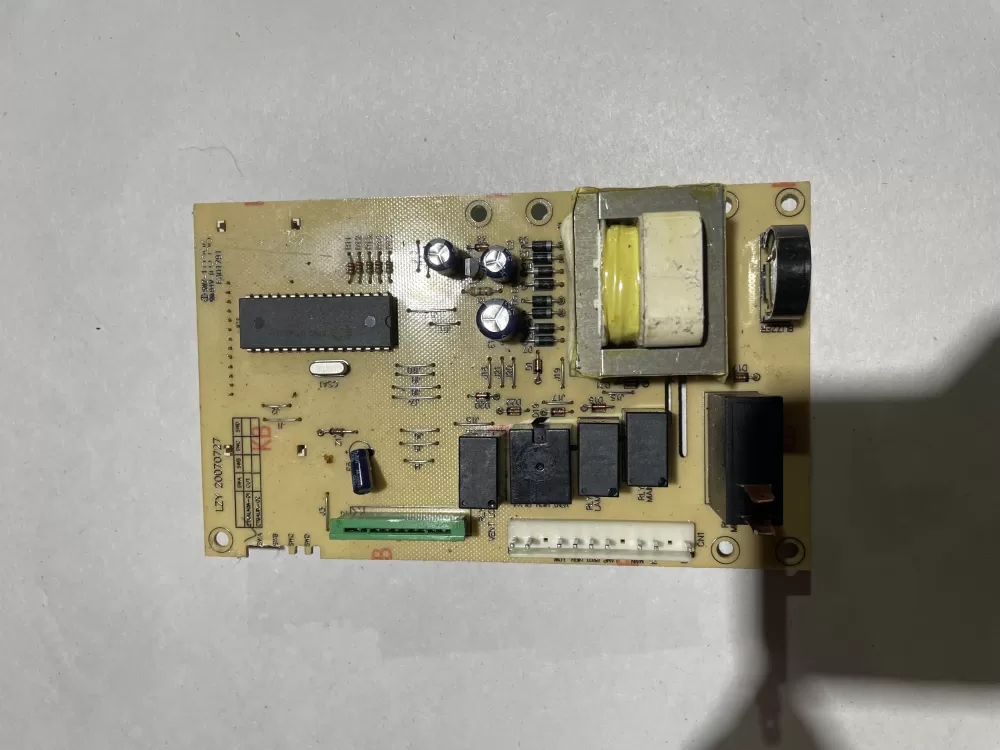Frigidaire 20070727  0232633032 Control Board