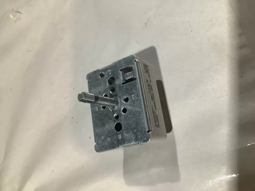 GE Kenmore WB24T10026 Range Switch AZ102538 | Sl54