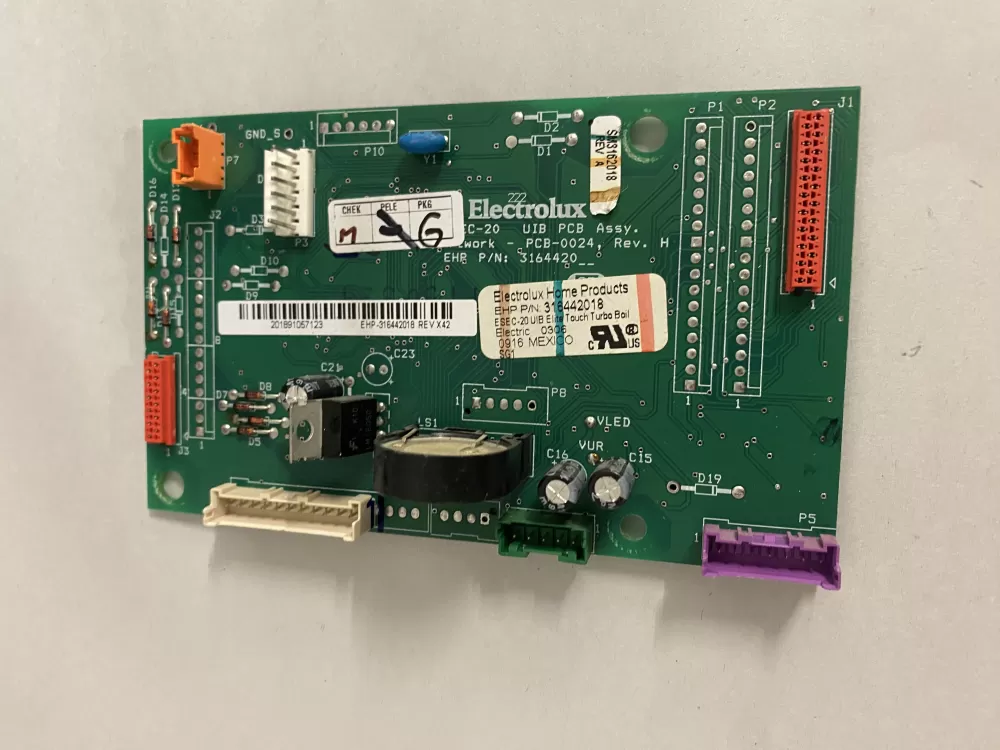 Frigidaire  Kenmore  Electrolux 316442018 Range Control Board