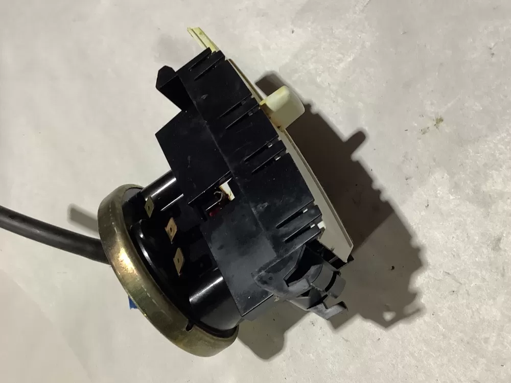 Maytag 738 243 6 Washer Switch Pressure AZ128371 | Sl219