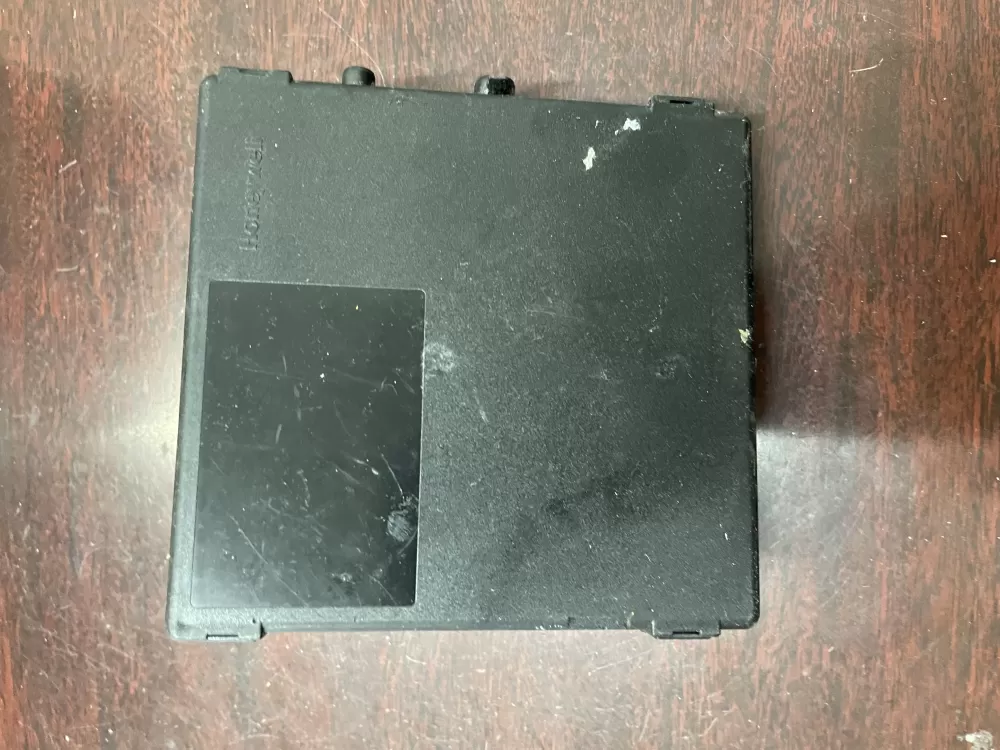 Honeywell Ignitor for Wascomat Dryers- S4567A AZ35133 | KM179
