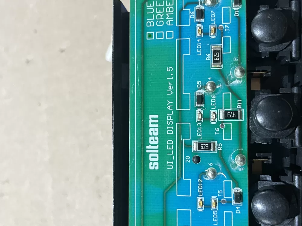 Whirlpool W10424360 Refrigerator Ice & Water Control Assembly AZ65660 | Wm2113