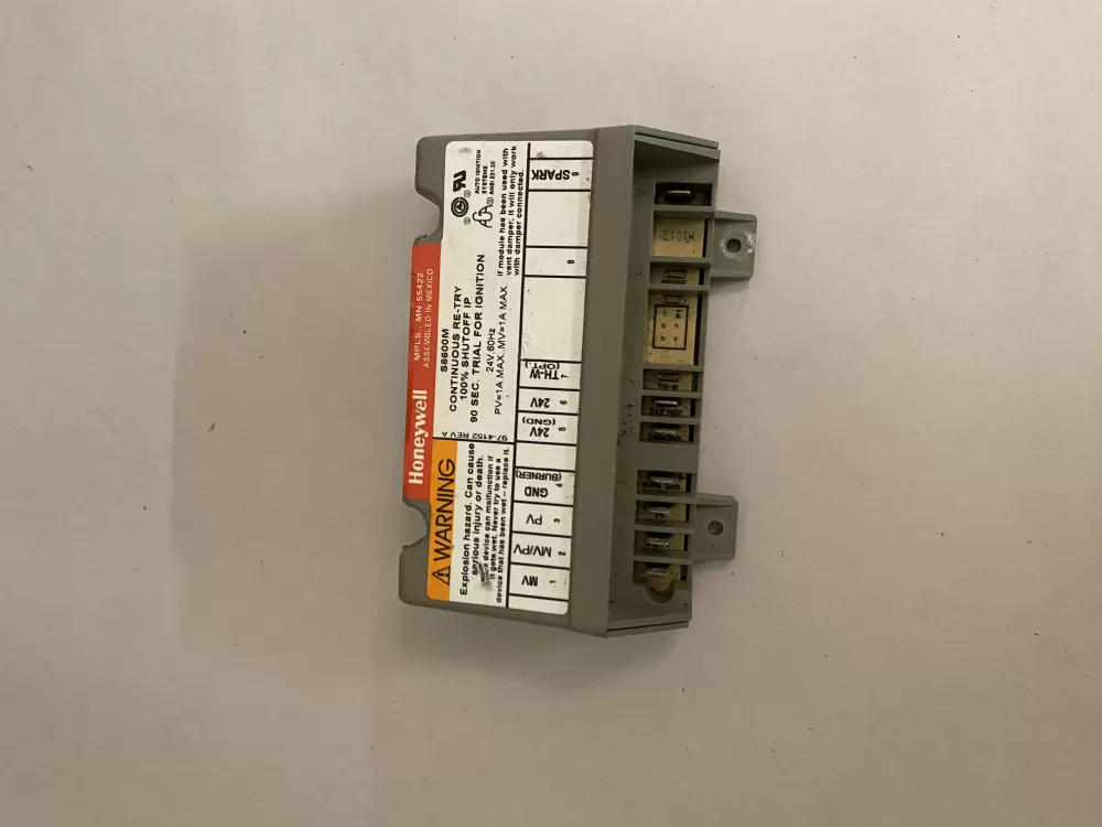 S8600M1021 Furnace Control Board Honeywell Module Pilot AZ111112 | BK1883