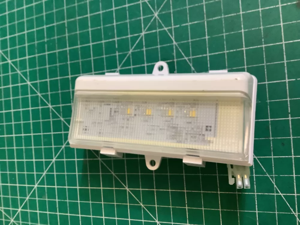 Whirlpool Maytag KitchenAid Kenmore W10360497 WPW10360497 PS11753716 Refrigerator Control Board Light Module