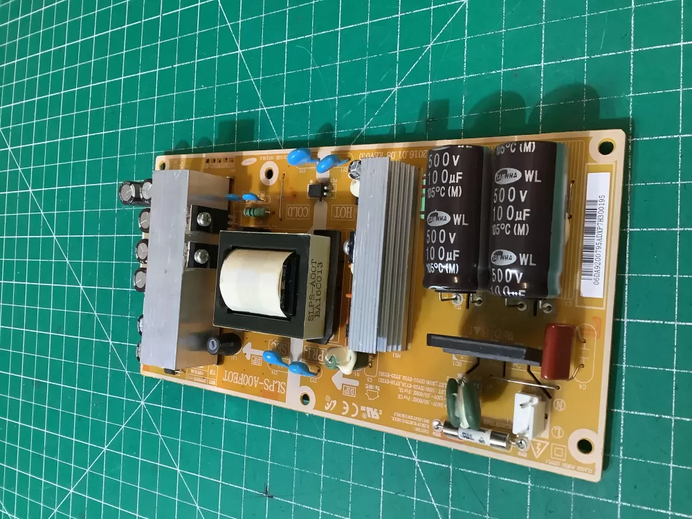 Samsung DA92-00795A PS11733311 Refrigerator Control Board AZ214750 | NR2806