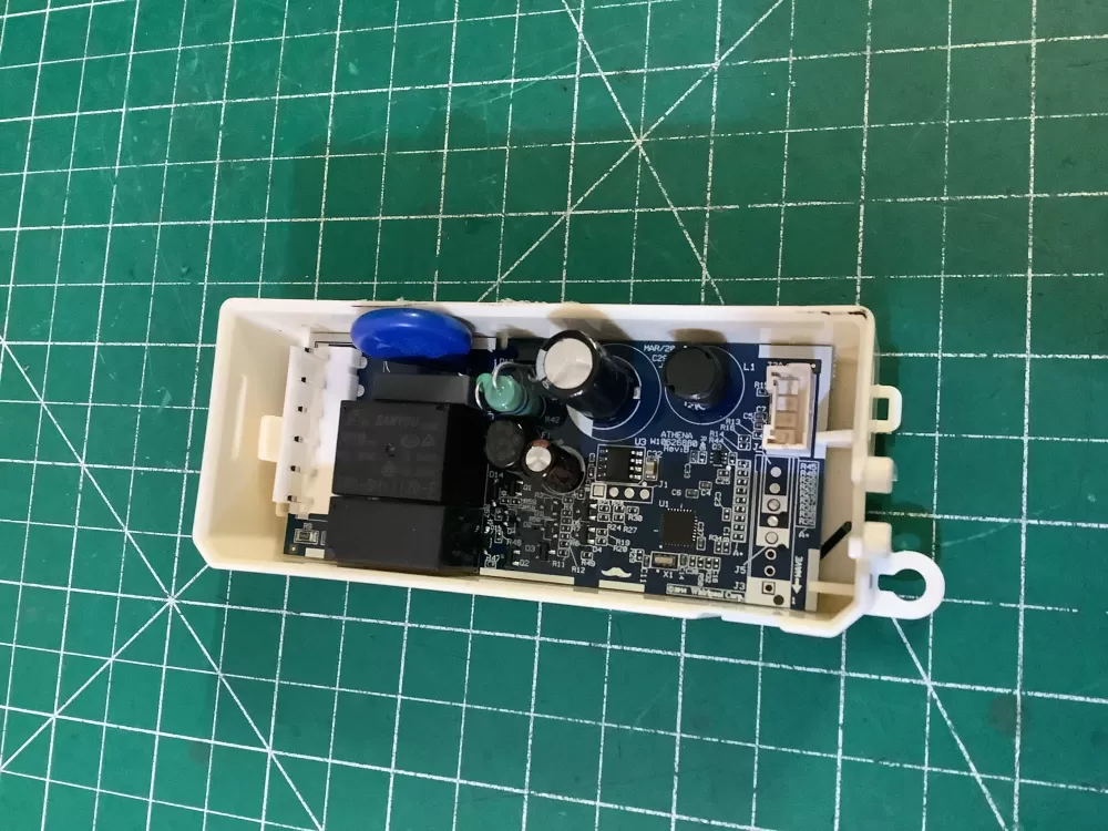 Amana  Whirlpool W11476561  W11562260 Refrigerator Control Board