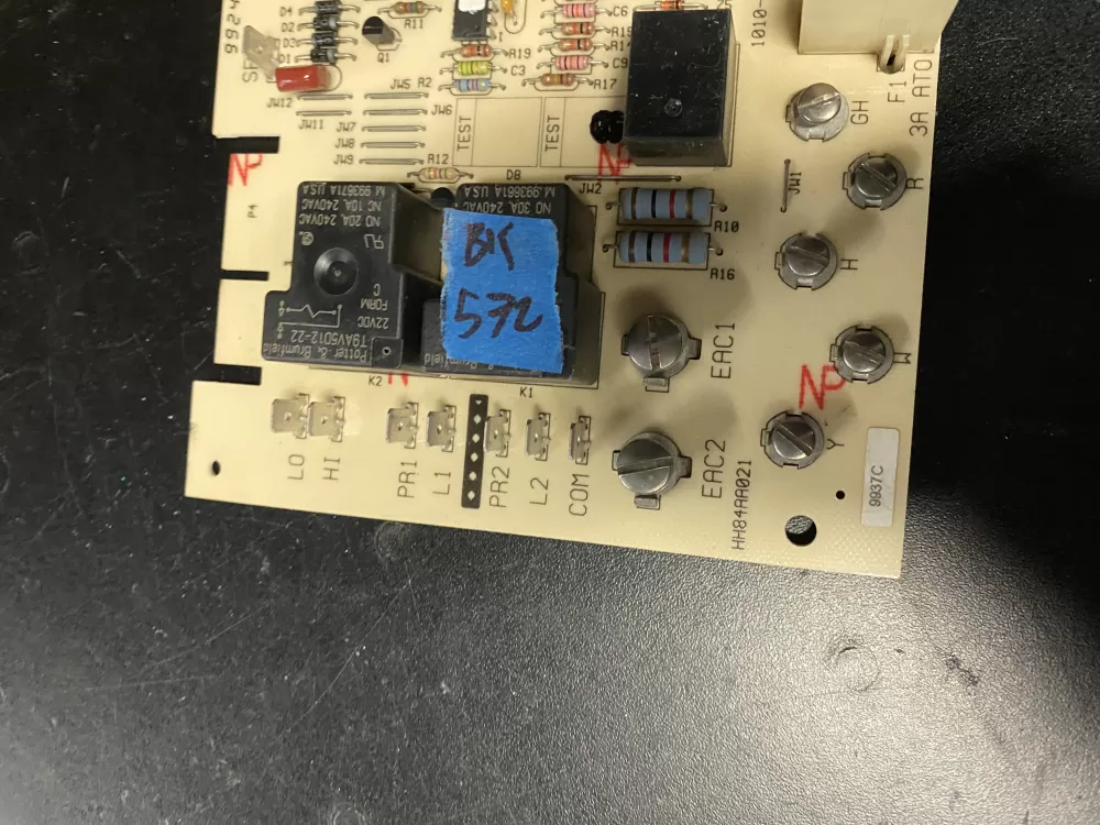 Carrier Bryant HH84AA021 Furnace Control Board AZ808 | BK572