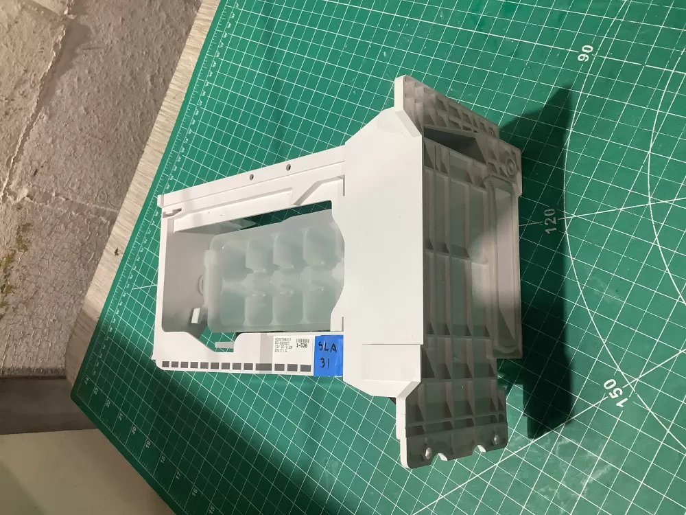 Miele 9000748237 Refrigerator Ice Maker AZ191149 | SL31