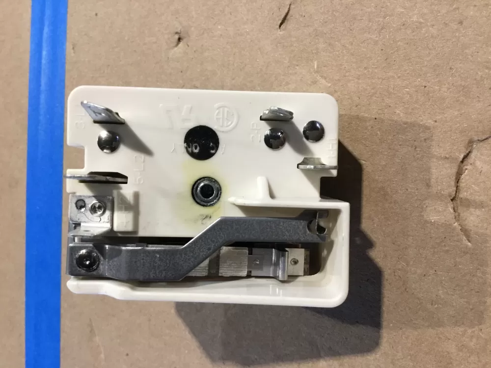 GE Hotpoint Wb24t10029 Range Switch Infinite AZ158883 | Sl135
