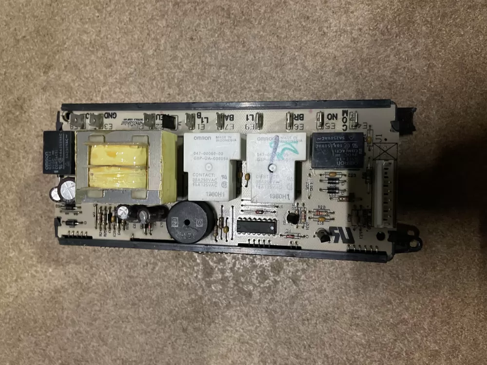 Frigidaire 100 753 00 70 Range Oven Control Board Illumination AZ26690 | KM156