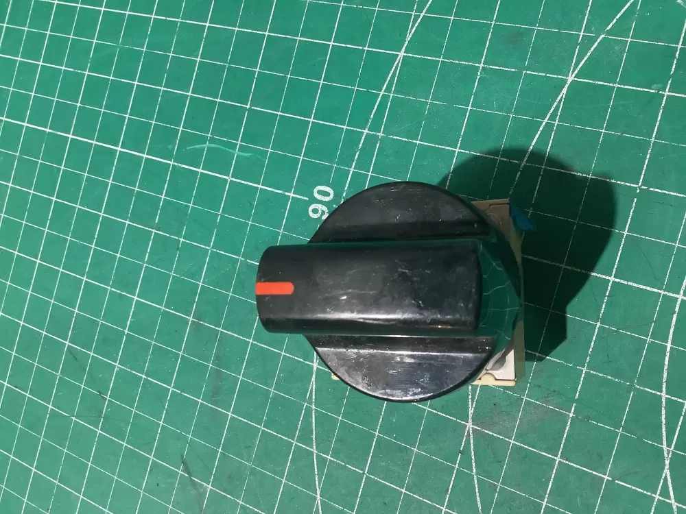  3162382027 Range : Surface Burner Knob