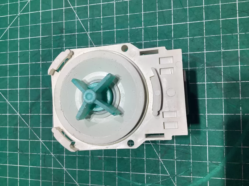 Electrolux A00044315 Dishwasher Drain Pump AZ147689 | SL199