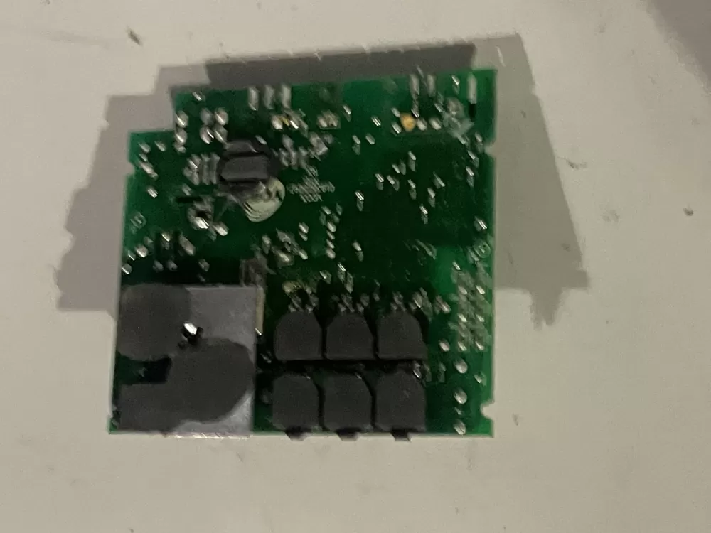 GE Refrigerator 219323010 Main Control Board AZ33510 | Wm341