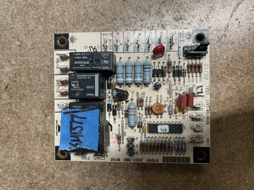 York Coleman 67297 1157 902  Defrost Fits Used Control Board AZ17529 | KM1377