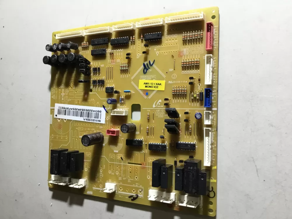 Samsung AP5620310 DA92 00384B Refrigerator Control Board AZ44086 | NR1758