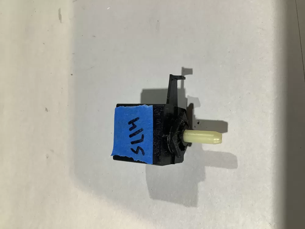 Whirlpool W10661453 W11050715 Dryer Switch AZ103897 | Sl14