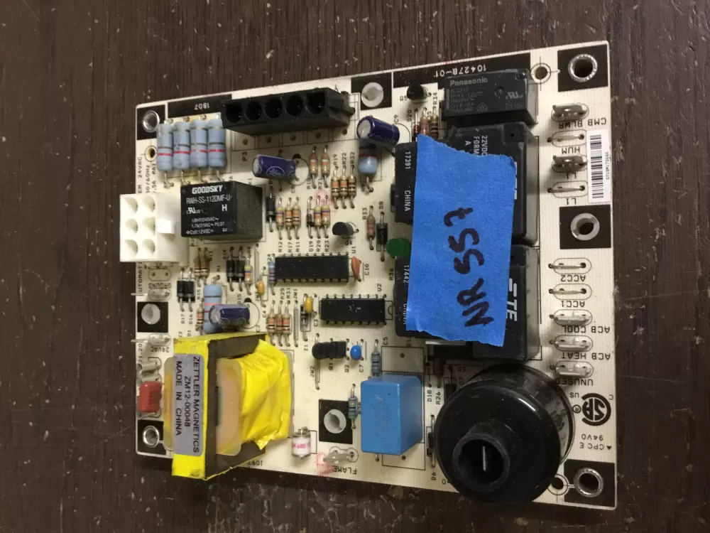 Lennox 1097-83-505A Furnace Control Board AZ14792 | NR557