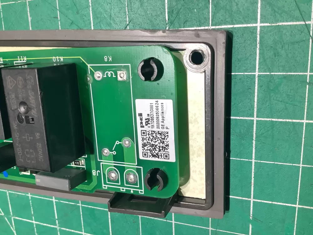 GE 197d8537g001 Refrigerator Control Board AZ145518 | ZC2440