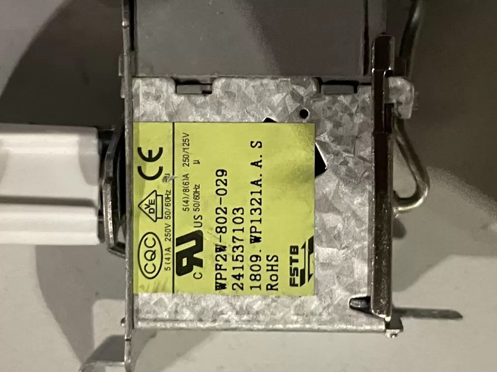 Westinghouse PS8769007 Thermostat Cold Control AZ32416 | Wm144