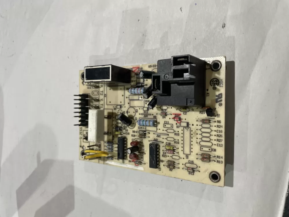 Carrier Bryant 1050 83 6A  Defrost Control Board AZ179052 | Wm653