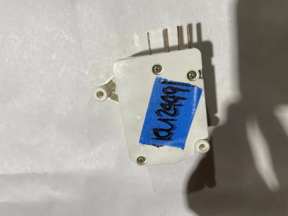 GE WR9X502 WR09X0503 Refrigerator Defrost Timer Control AZ146225 | KM2449