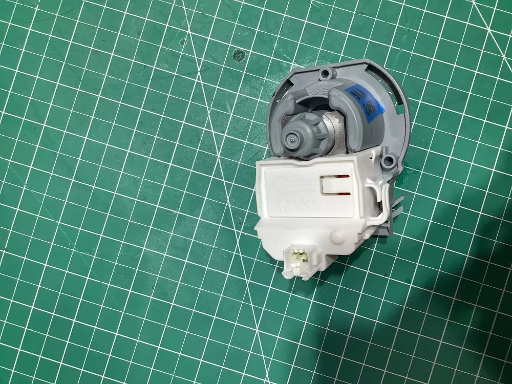 Whirlpool W10724439 Dishwasher Water Drain Pump Motor AZ154117 | SL208