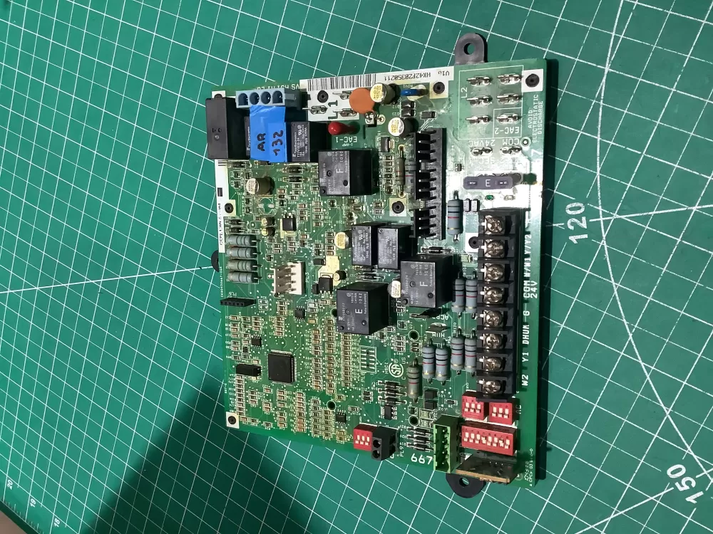 Carrier CEBD430667-06A Furnace Control Board Circuit Bryant AZ187631 | AR132