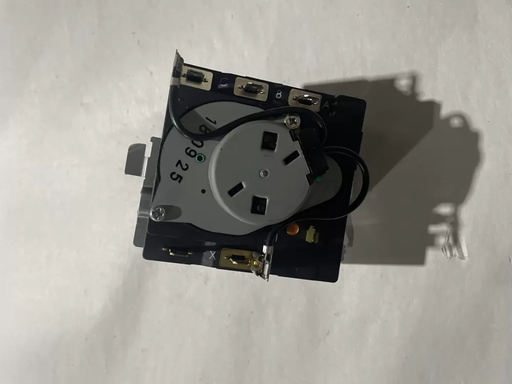 Hotpoint General Electric WE4M364 WE4M533 Dryer Timer AZ198633 | KM2759