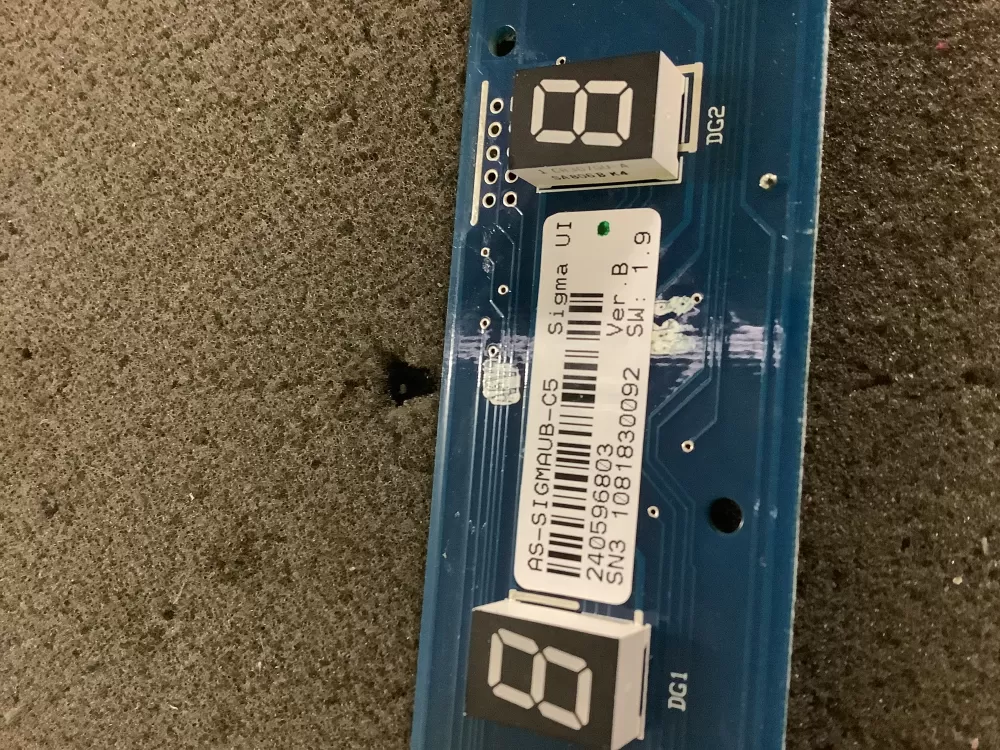 Frigidaire Kenmore 240596801 Refrigerator Control Board AZ118808 | NR2164