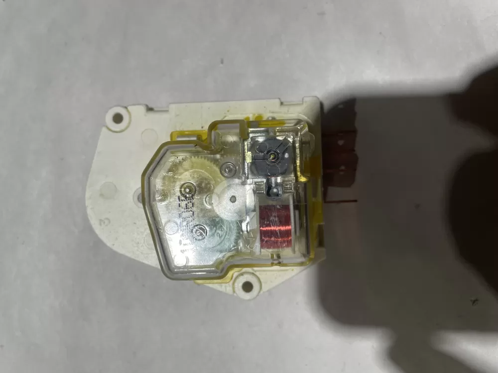 Frigidaire Kenmore AP2111929 12762 Refrigerator Defrost Timer AZ118322 | KM2186