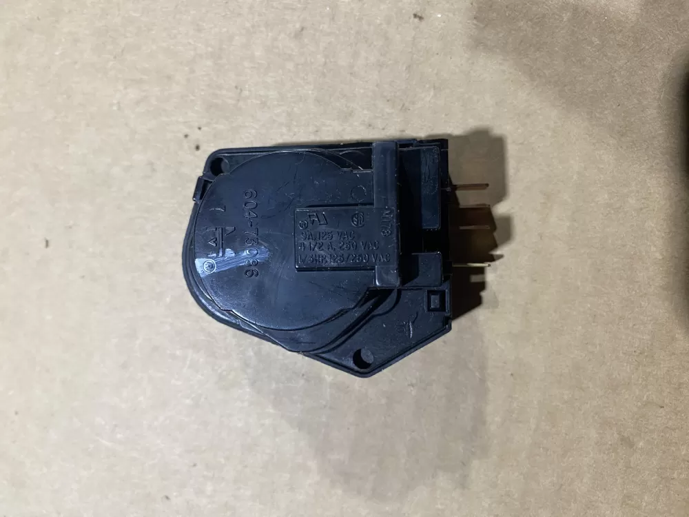 Frigidaire Electrolux 215267800C Refrigerator Defrost Timer AZ118818 | BK2193