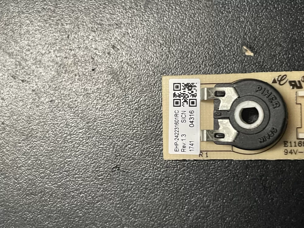 Frigidaire Refrigerator Control Board # 242231601 AZ21267 | WM1199