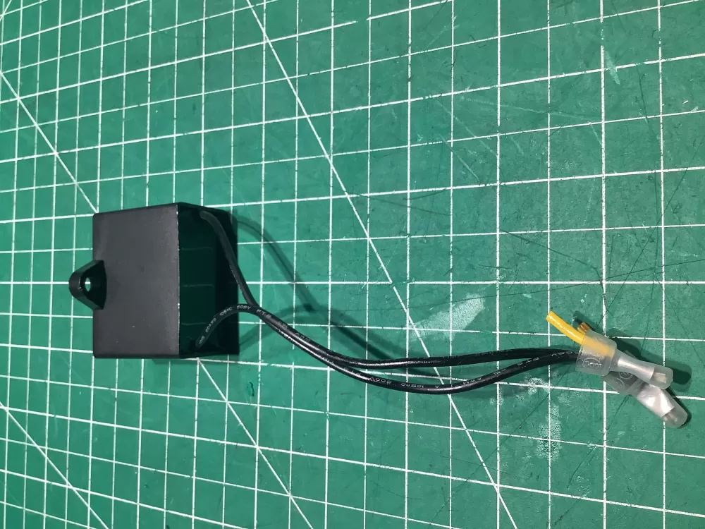 Uxcell 5uF 450V AC 2 Wires CBB61 Ceiling Fan Capacitor AZ144922 | SL272